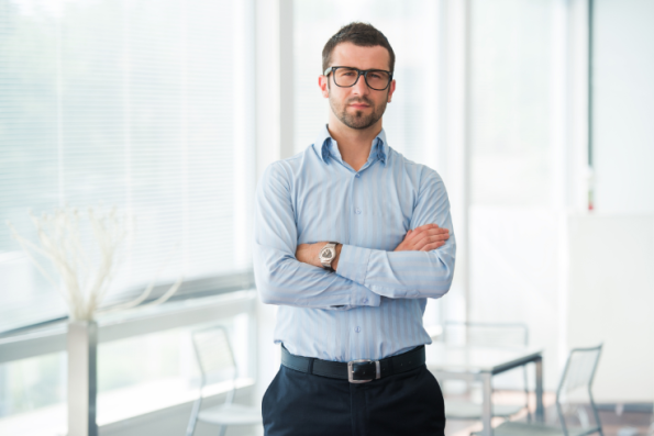 Memahami Perbedaan Esensial antara CV dan PT Perorangan