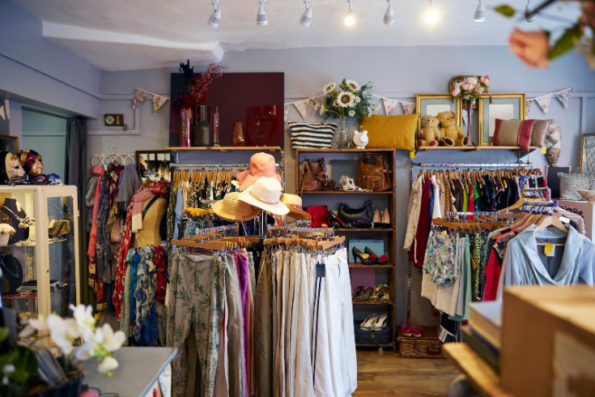 Peluang Emas di Era Digital: 30+ Ide Usaha Online Menguntungkan