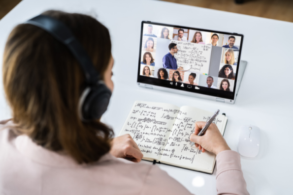 Peluang Emas di Era Digital: 30+ Ide Usaha Online Menguntungkan