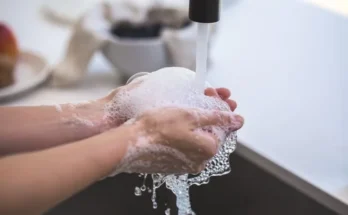 Case Study: Pengalaman Tim IZIN.co.id Membantu Brand Sabun Lolos dari Usulan Penolakan Merek