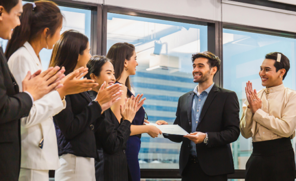 Cara Menang Tender Konstruksi: 7 Strategi Jitu untuk Kontraktor