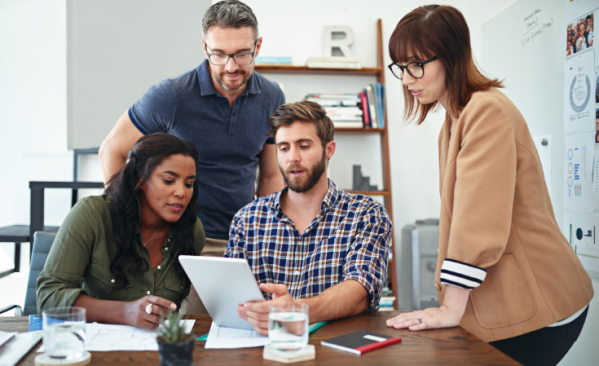 Digitalisasi UMKM: Meningkatkan Daya Saing di Era Modern