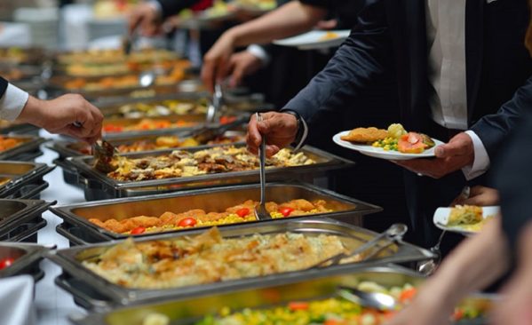 Berbagai-macam-hidangan-dari-catering